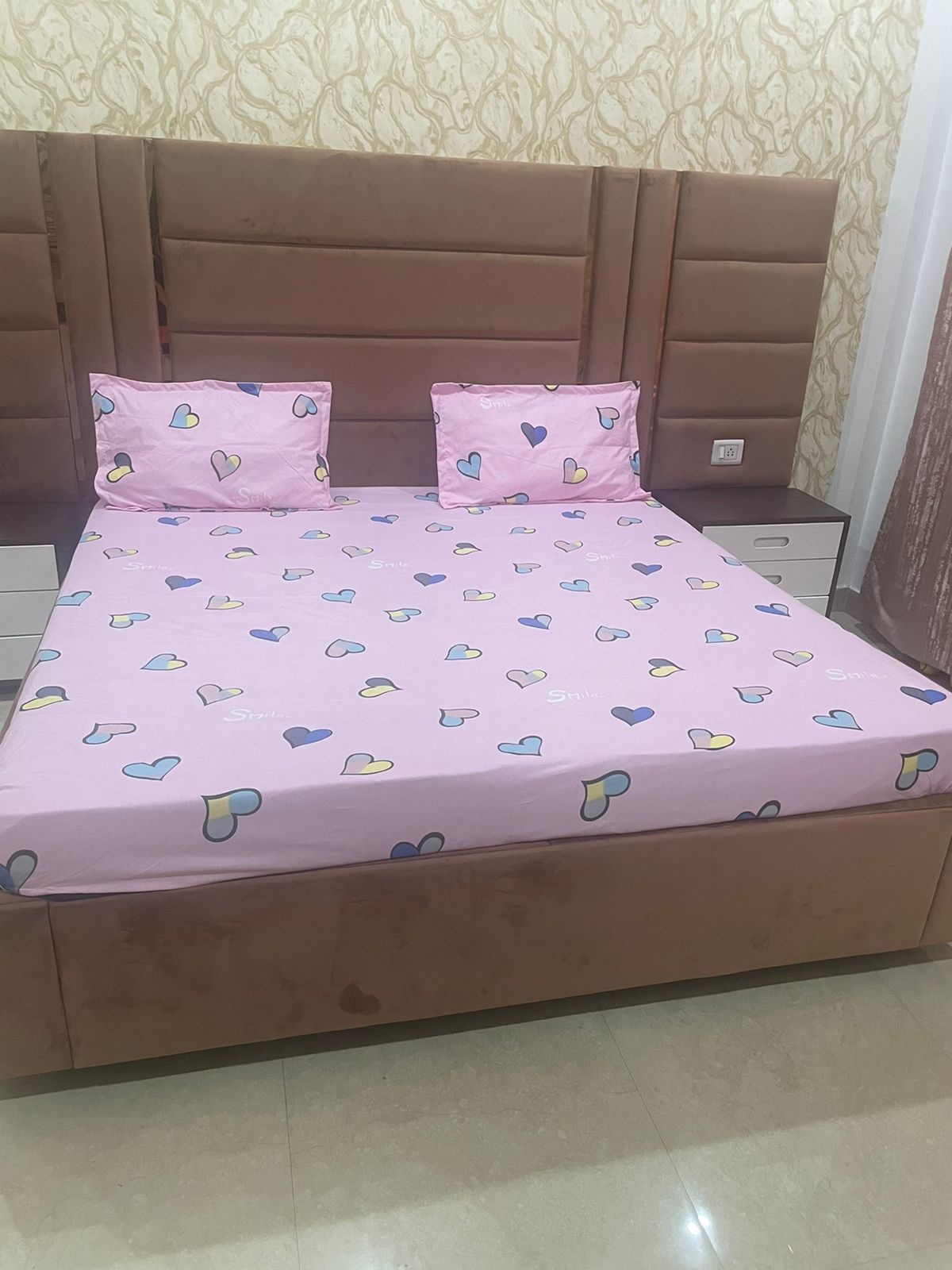 Pink Color Bedsheet With Heart Pattern 
